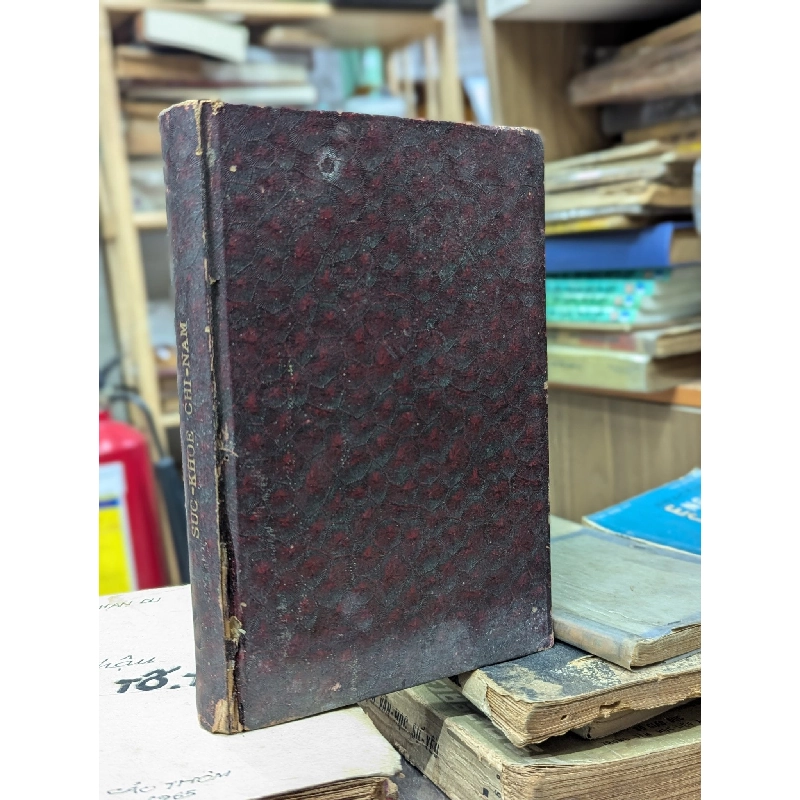 Sức khoẻ chỉ nam - một nhóm biên soạn ( bìa cứng ) 128699