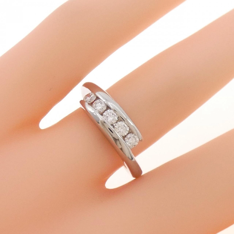 Nhẫn kim cương PT900 0.32CT - Hàng hiệu Authentic 850652