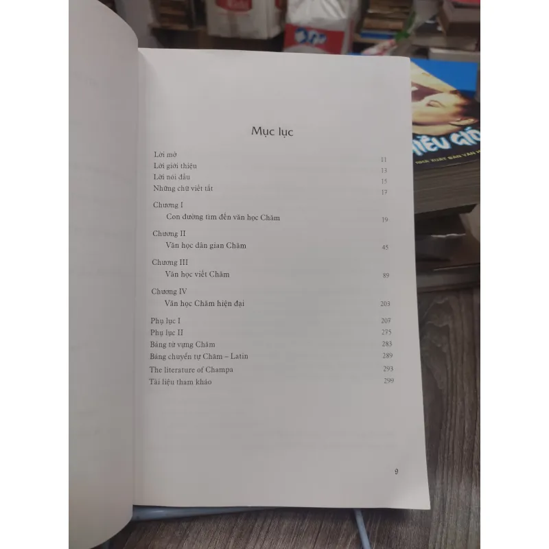 Sách: Văn học Chăm khái luận - TG: IRASARA Phú Trạm (A3) 740689