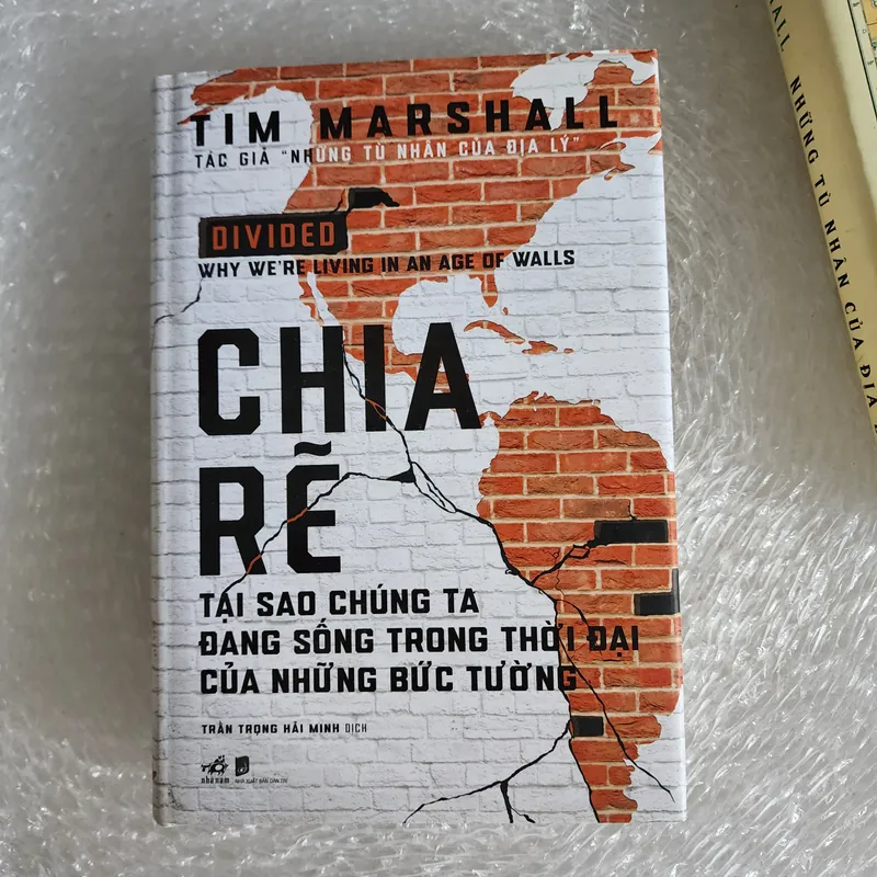 Chia rẽ tại sao chúng ta đang sống trong thời đại của những bức tường | Tim Marshall 696000