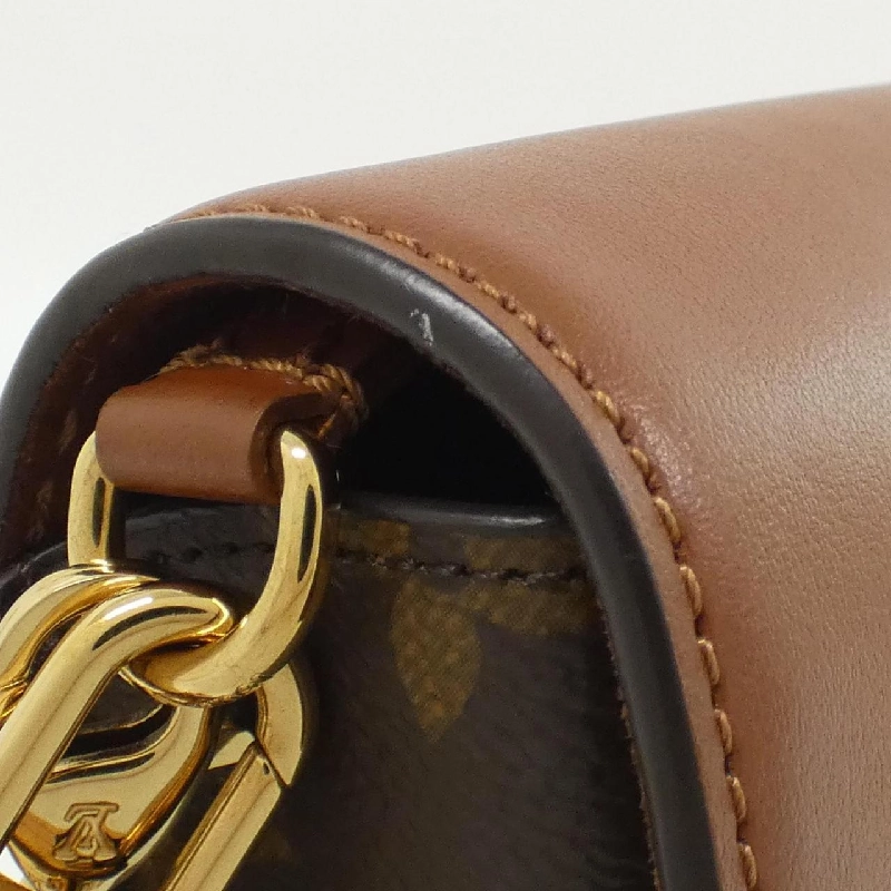 Túi xách vai Louis Vuitton Monogram Padlock On Strap M80763 610569