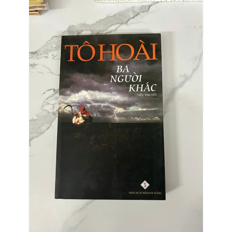 Ba người khác  Tác giả: Tô Hoài 745729