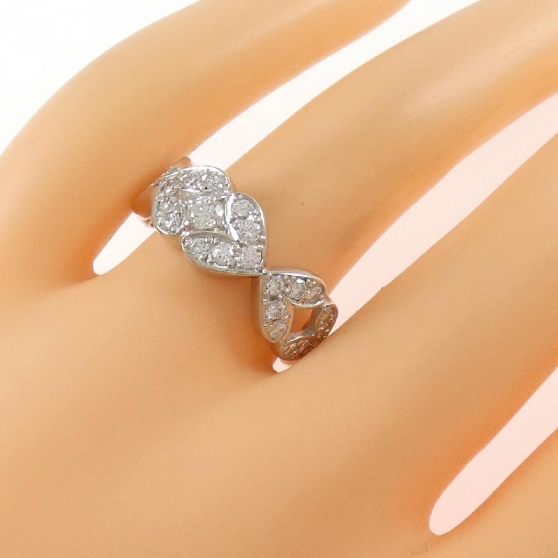 Nhẫn kim cương PT900 0.825CT - Hàng hiệu Authentic 847120