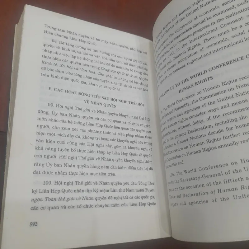 QUYỀN CON NGƯỜI, các văn kiện quan trọng (song ngữ Việt- Anh, Việt-Pháp) 780206