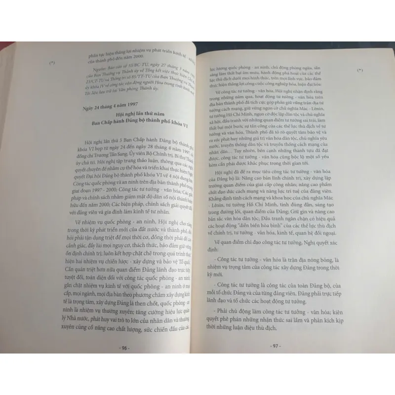 Lịch Sử Đảng Bộ Thành Phố Hồ Chí Minh 1975-2015 Tập 3 Quyển 1 747440