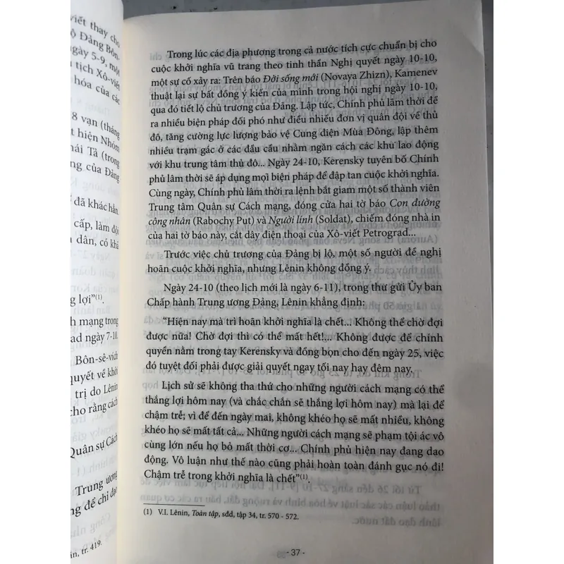 Như mặt trời chói lọi chiếu sáng khắp năm châu 654679