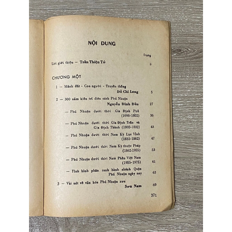 300 năm Phú Nhuận - Mảnh đất - Con người - Truyền thống (Trần Bạch Đằng, 1989) 479809