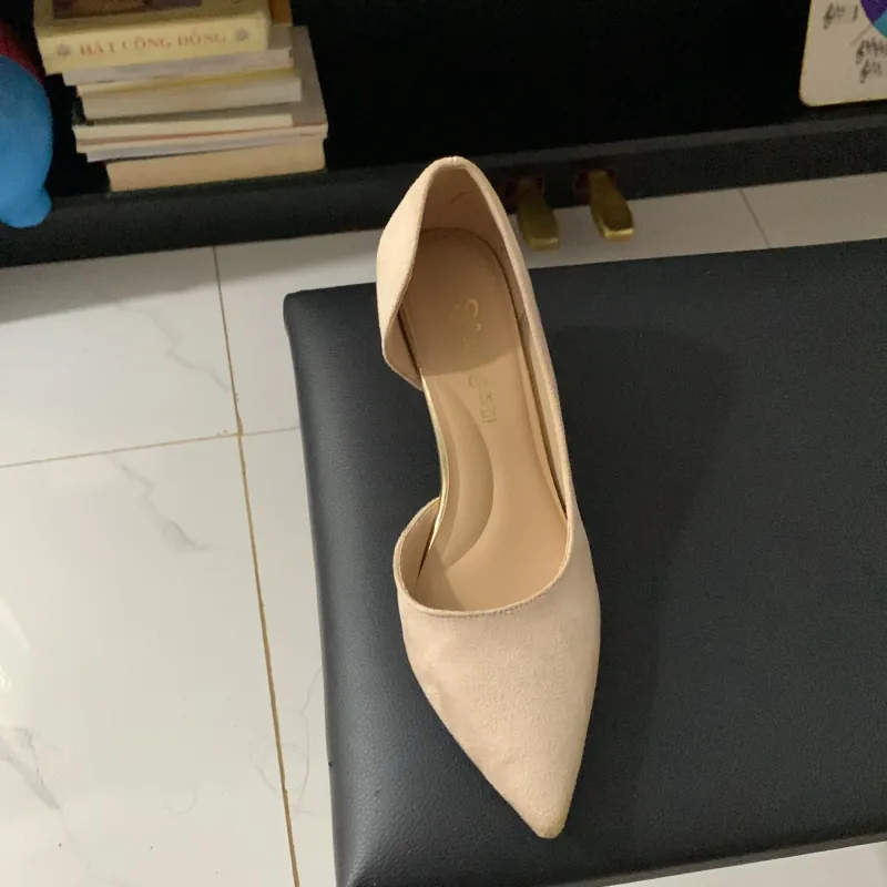 Giày mũi nhọn khuyết eo 970552