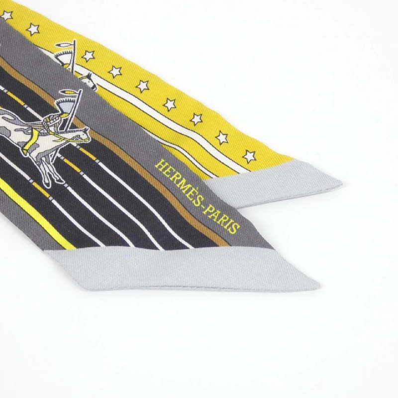 Khăn quàng cổ PANI LA SHAR PAWNEE của Hermès 063587S 623509