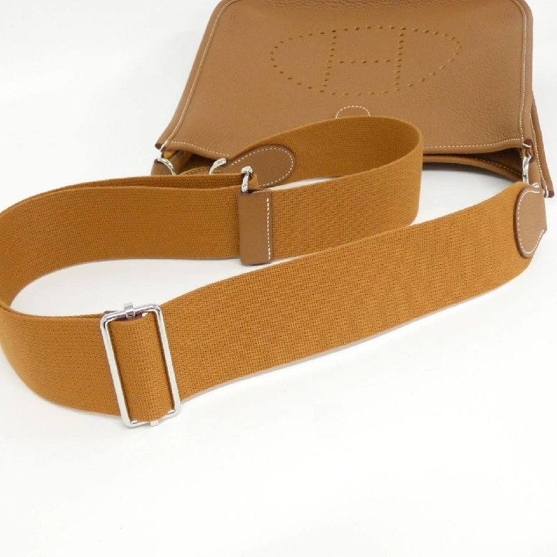 【Sản phẩm chưa sử dụng】Túi xách vai Hermès Evelyne 3 PM 056277CK 611048