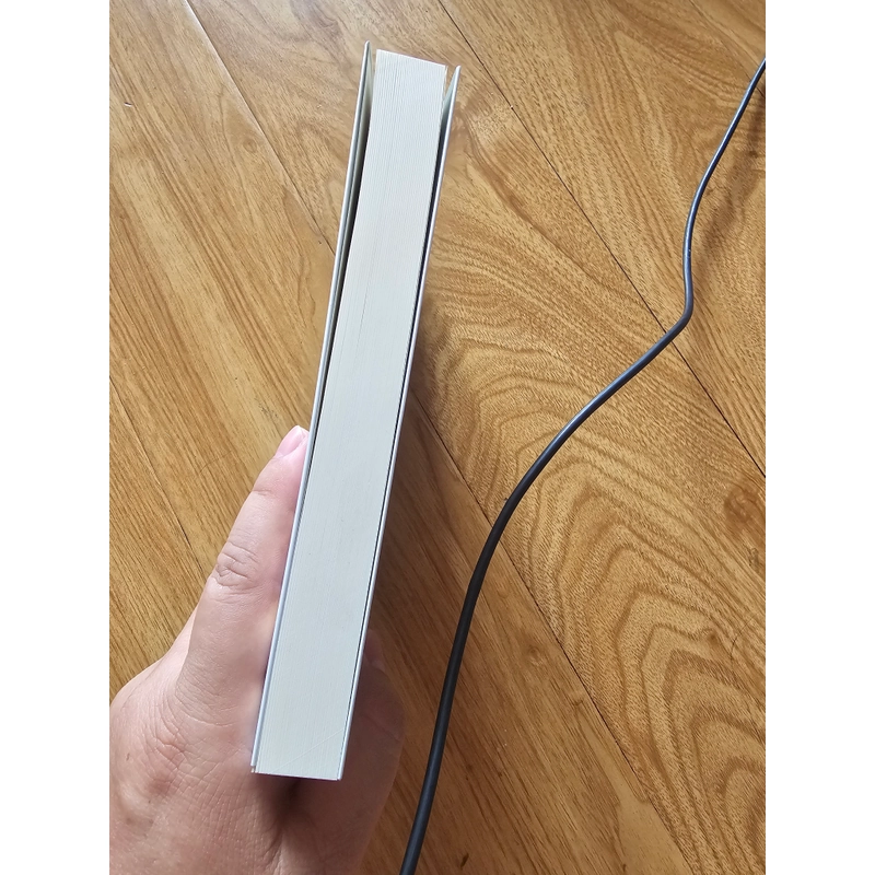 Trên sa Mạc và trong rừng thẳm
72k (bìa 120k) 476398