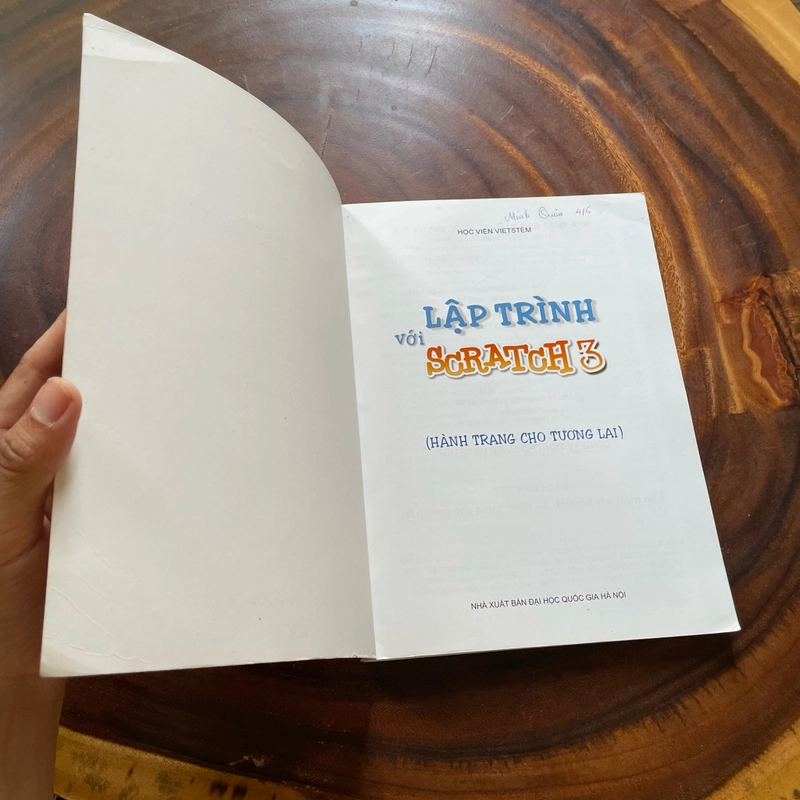 II Tựa sách: Lập Trình Với Scratch 3 _ Hành Trang Cho Tương Lai - Học Viện Vietstem - 2022 460847