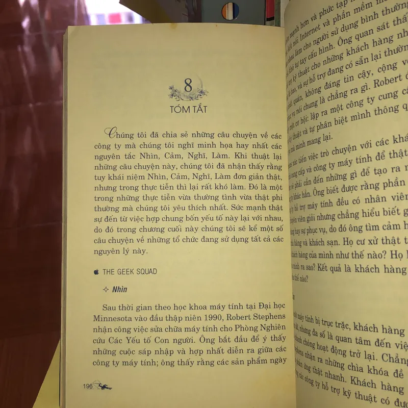 Nhìn cảm nghĩ làm - Sức mạnh của bản năng trong kinh doanh - Andy Milligan - Shaun Smith 588960