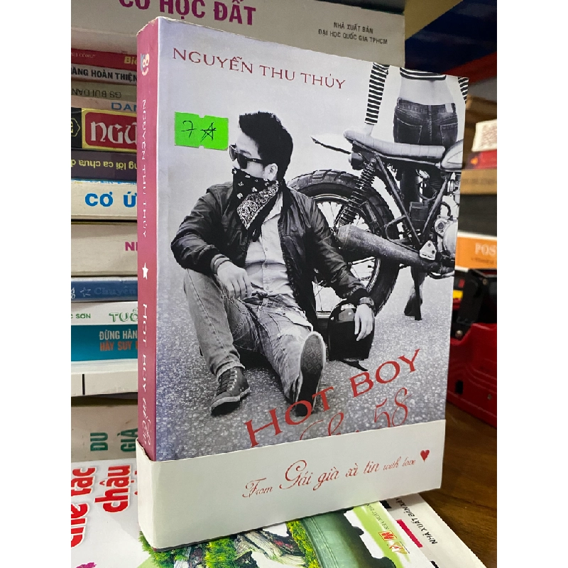 Hot Boy và Eo 58 - Nguyễn Thu Thủy 474575