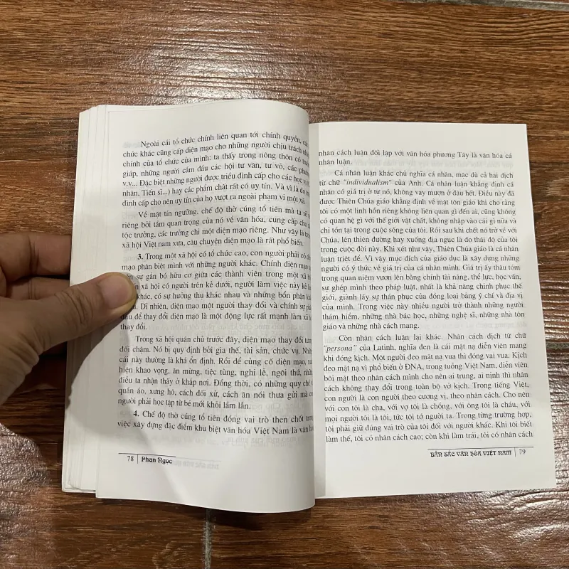 Bản sắc văn hóa Việt Nam - Phan Ngọc (8) 1031627