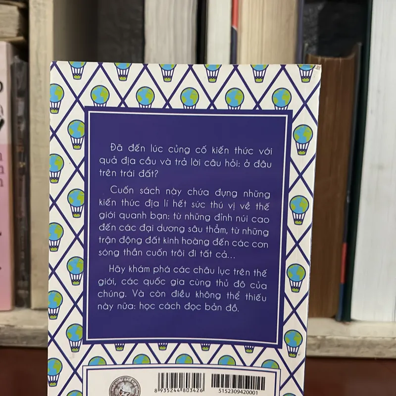 Sách Khoa Học: Những Điều Cực Đỉnh Về Địa Lý _Ở Đâu Trên Trái Đất Này - JAMES DOYLE - 2015 595655