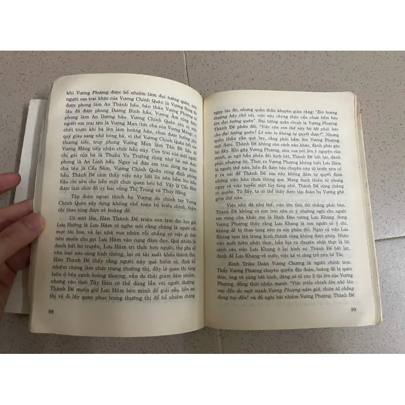 Combo 2 cuốn: Hậu Phi Truyện & Họa Hậu Phi 994133