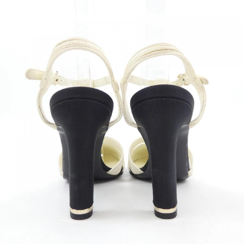 Giày mở CHANEL OPEN SHOES G39016Y56443 657223