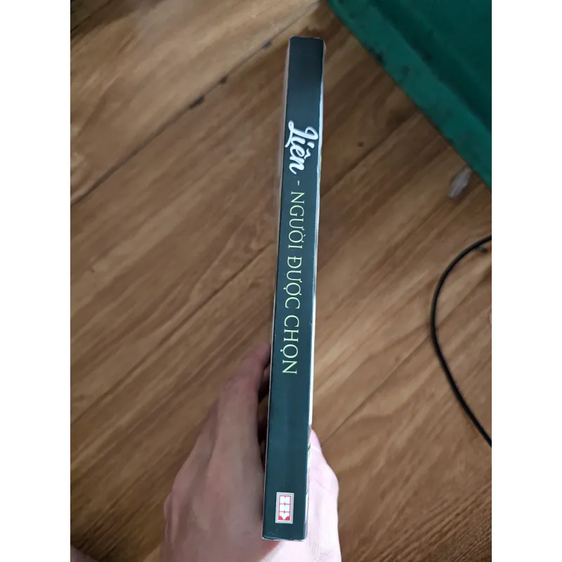 Liên - Người được chọn
(có chữ ký tác giả) 757058