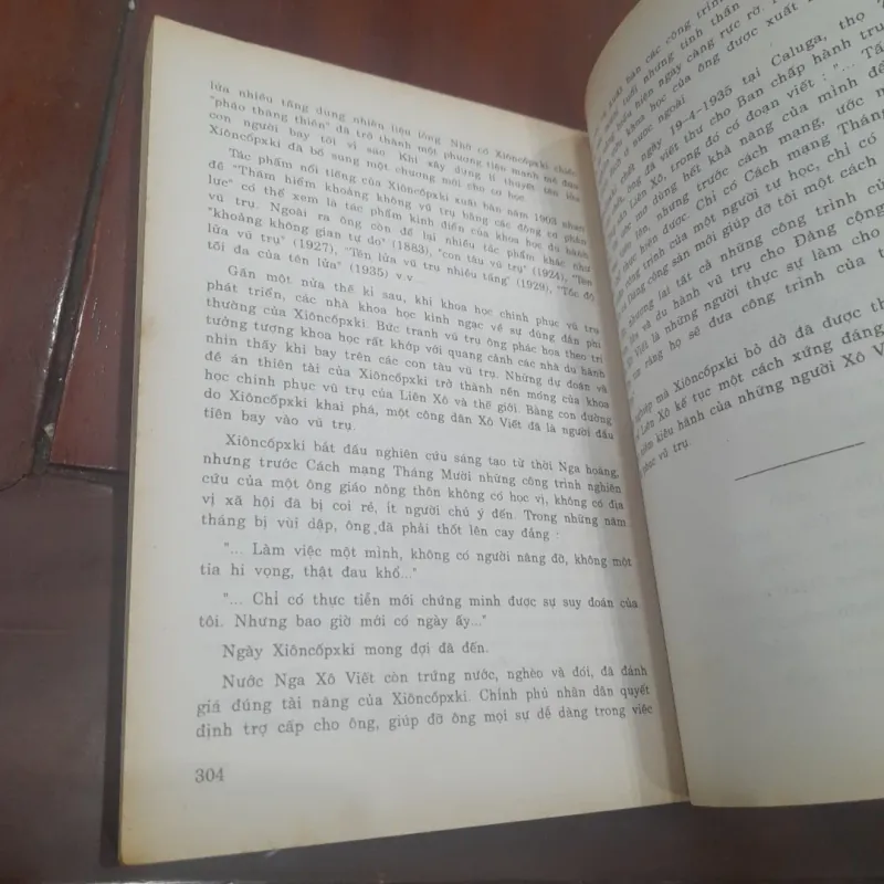 Truyện kể về CÁC NHÀ BÁC HỌC VẬT LÝ 762051