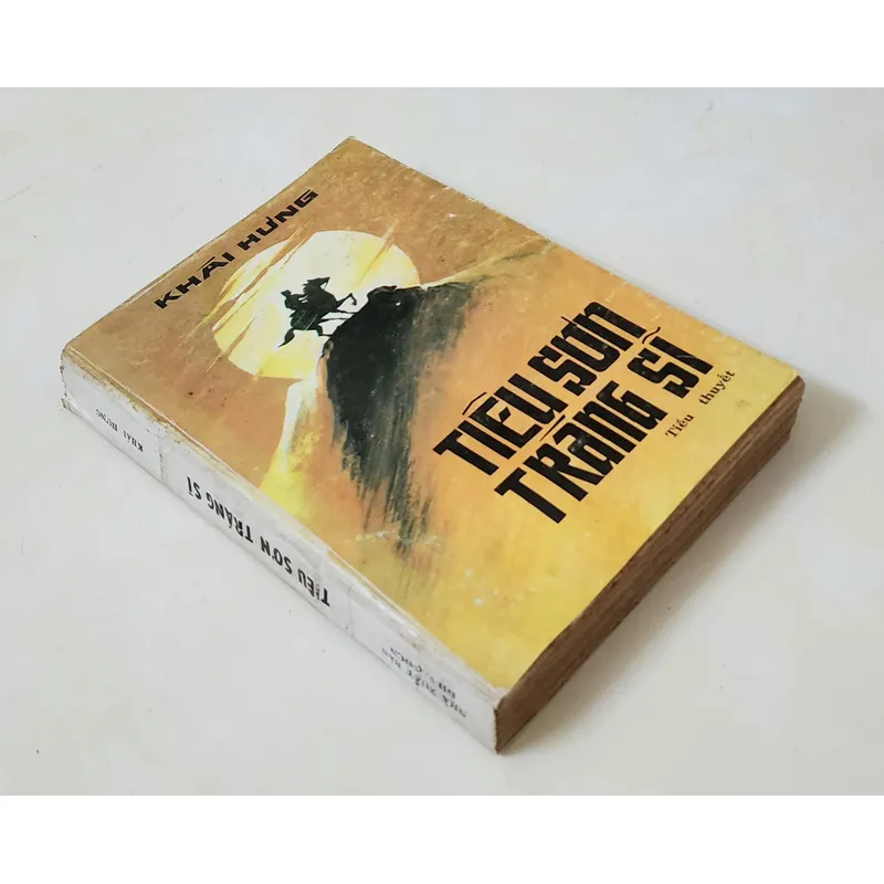 TIÊU SƠN TRÁNG SĨ - Khái Hưng 707701