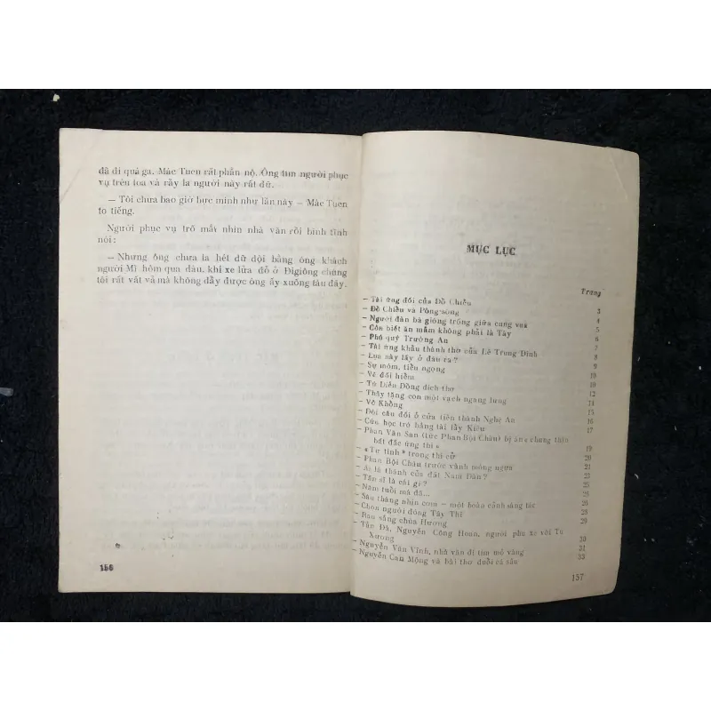 Chuyện làng văn Việt Nam và Thế giới (trọn bộ 2 tập)  1032477