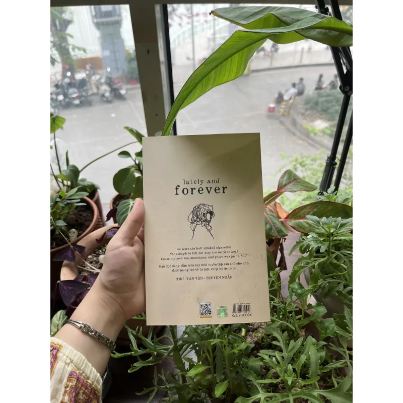Tập thơ lately and forever - Mỹ Linh 993601