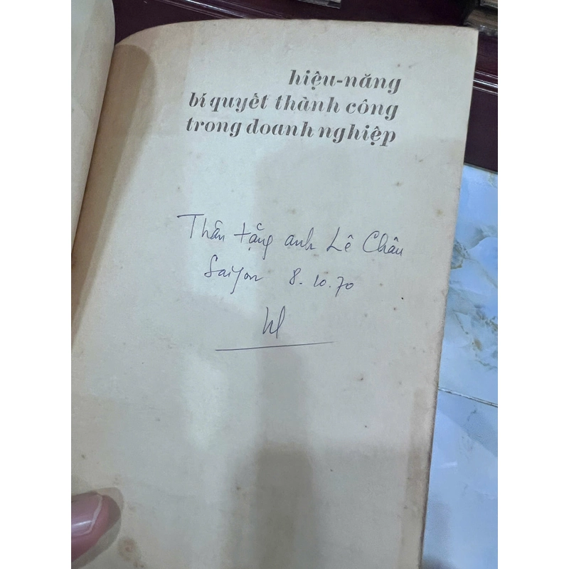 BÍ QUYẾT THÀNH CÔNG TRONG DOANH NGHIỆP (GIẤY TRẮNG CÓ THỦ BÚT TÁC GIẢ) - NGUYỄN HIẾN LÊ 537749