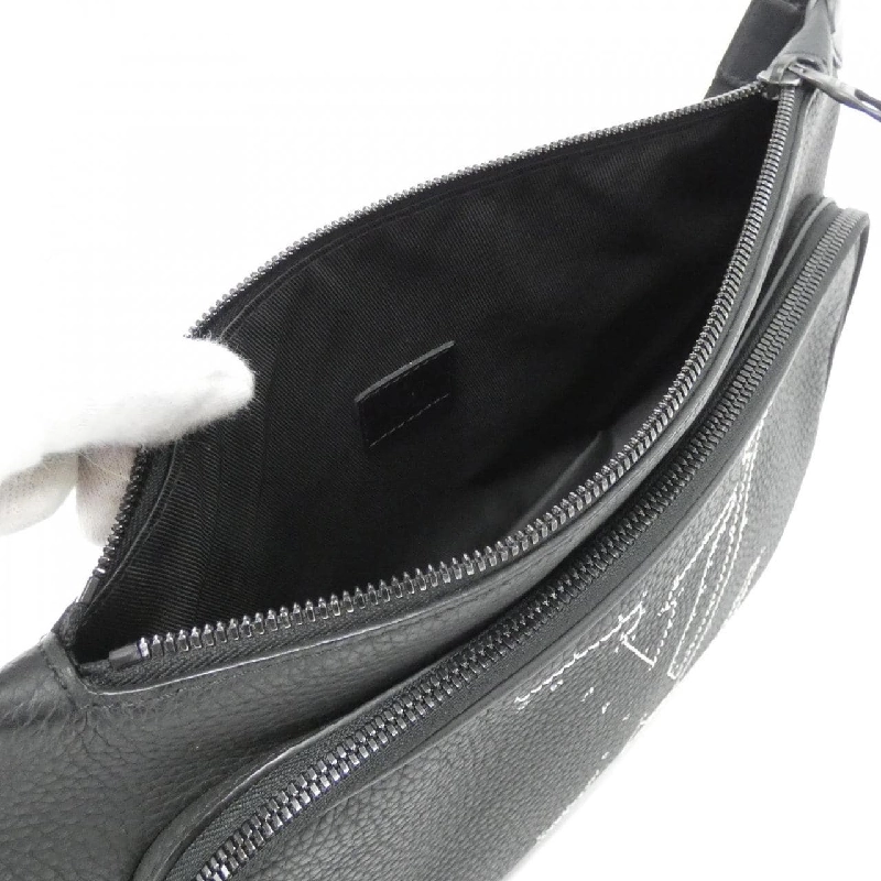 Túi sling LV Stitch Louis Vuitton M56420 620047