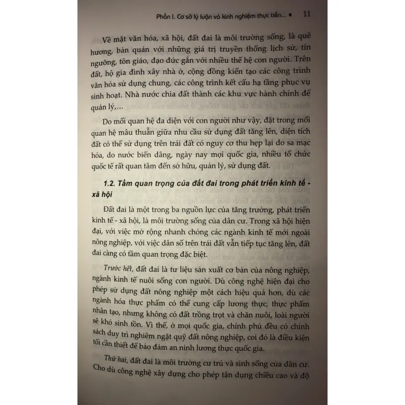 Sở hữu, quản lý và sử dụng đất đai 744785