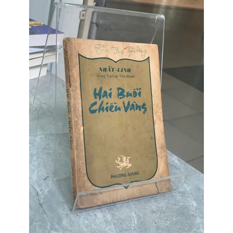 HAI BUỔI CHIỀU VÀNG - NHẤT LINH 726589