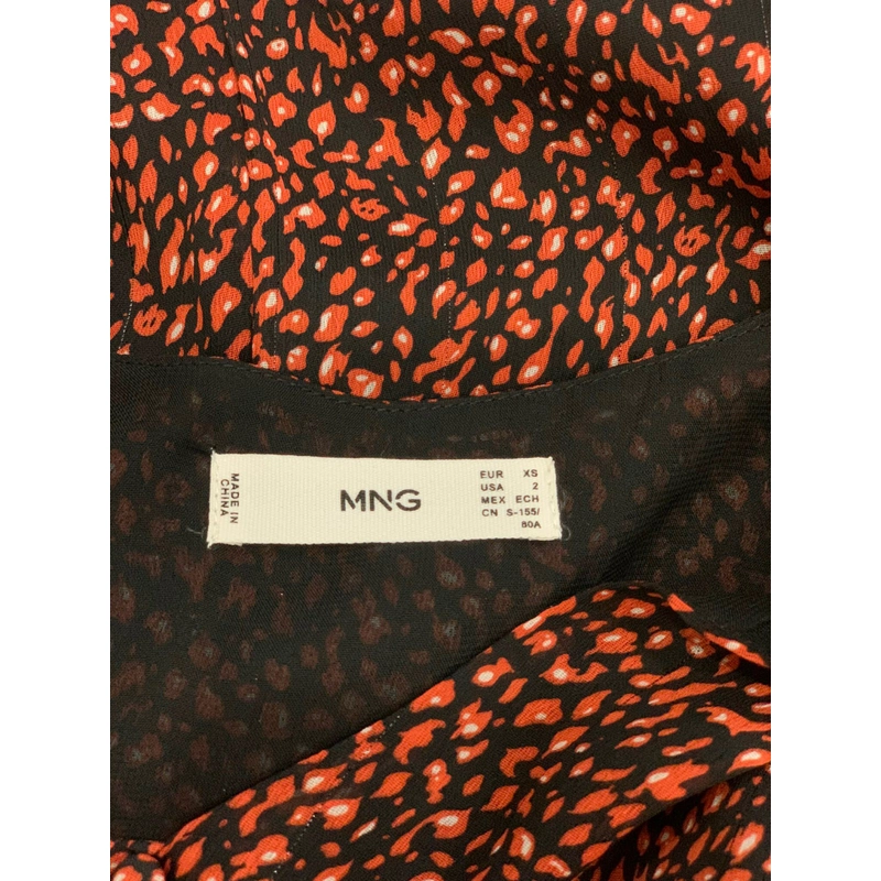 Váy họa tiết Mango size XS  199522