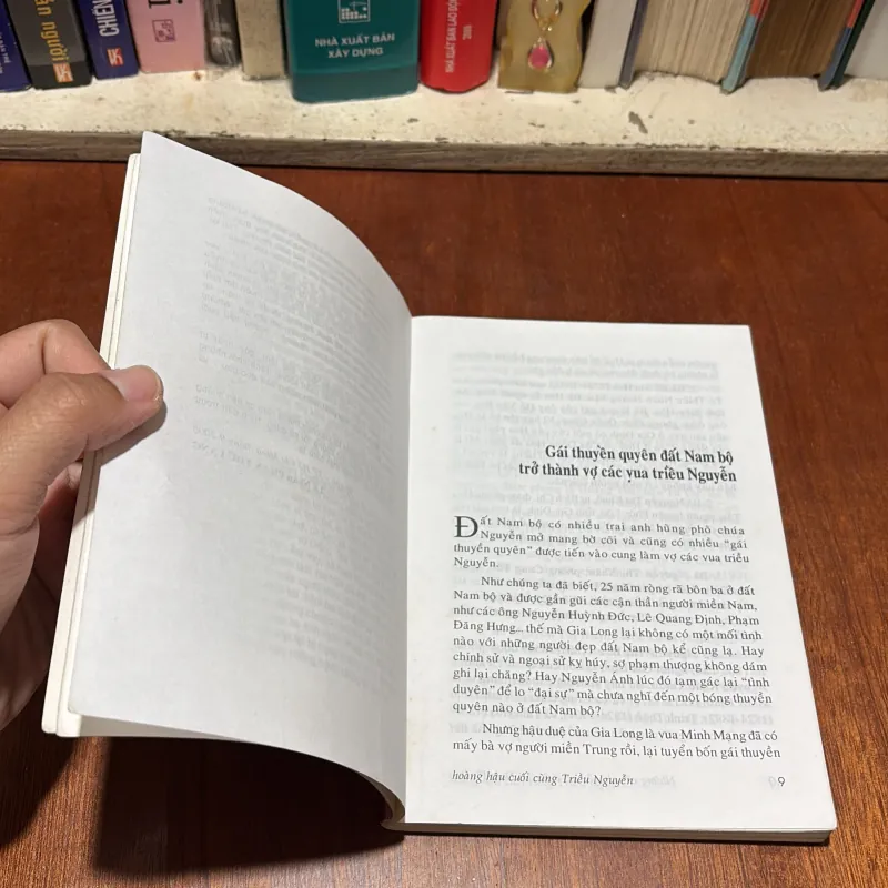 Những Câu Chuyện Về Cuộc Đời Nam Phương, Hoàng Hậu Cuối Cùng Triều Nguyễn - Phan Thứ Lan 792026