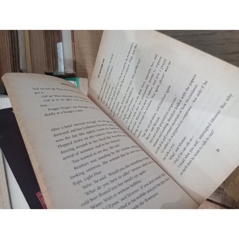 The Weeping Girl - Hakan Nesser 333987