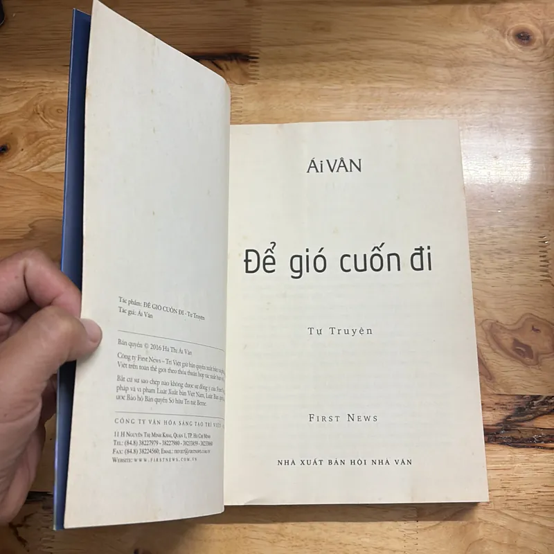 II Tự Truyện: Để Gió Cuốn Đi - Ái Vân - 2016 701007