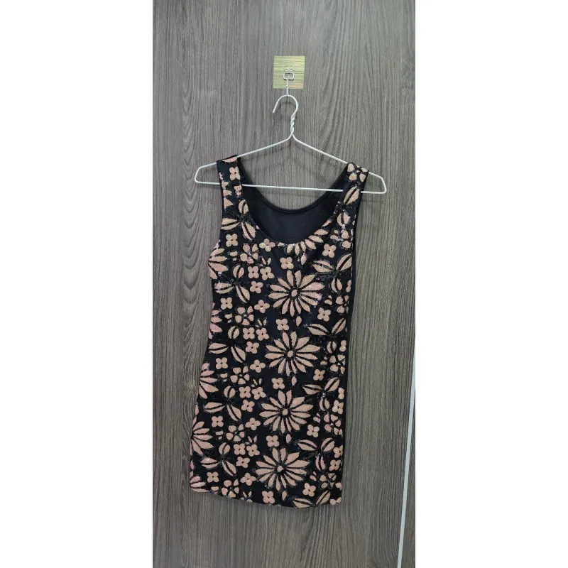 Váy hoa cotton phối hạt cườm siêu xinh 935113