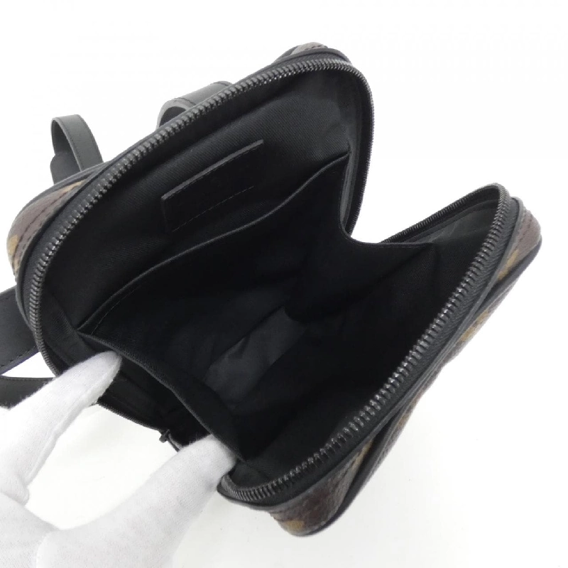 Túi xách bên Louis Vuitton Monogram Solar Ray Utility M44428 - Hàng hiệu Authentic 769497