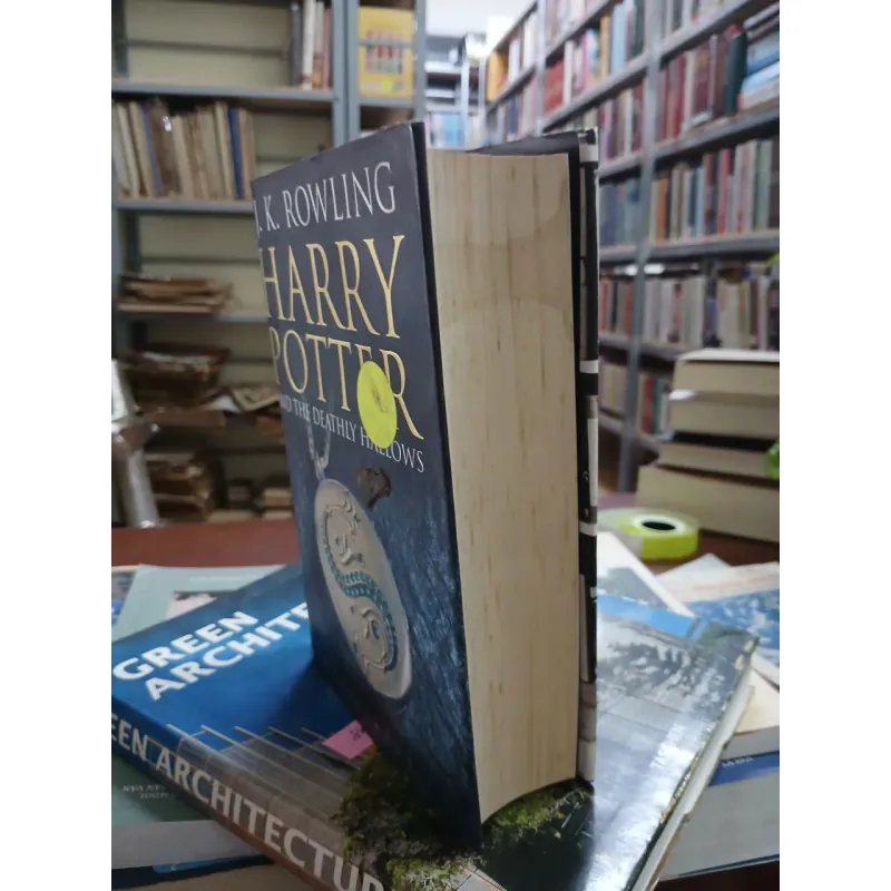 Harry Potter - and the deathly hallows (Harry Potter và bảo bối tử thần) 352911