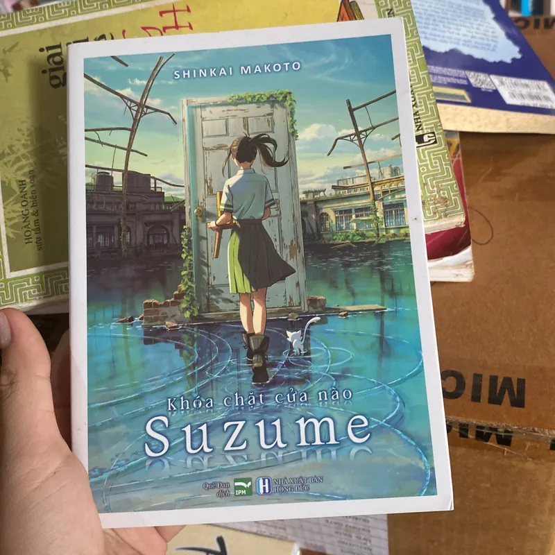 Khoá chặt cửa nào Suzuke 695698