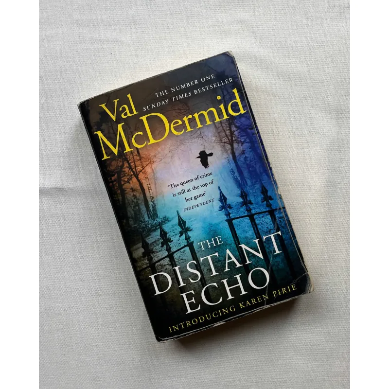 The Distant Echo - Val McDermid  933147