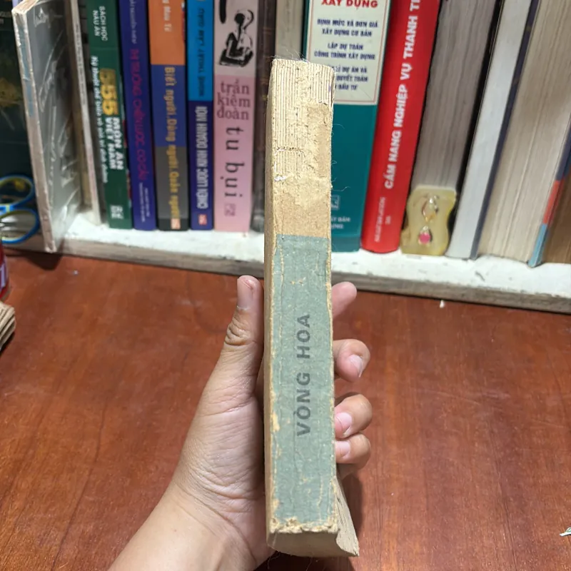 [Sách 8x] - II Truyện Ngắn Chọn Lọc: Vòng Hoa - PIRANĐELÔ - 1982 797578