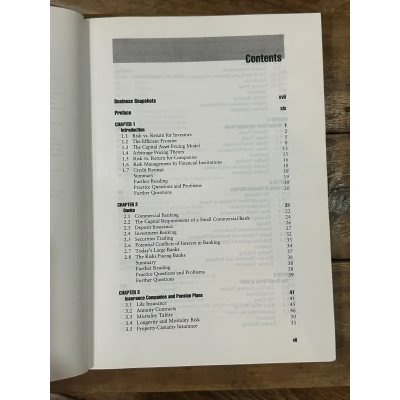 Risk Management and Financial Institutions - John C. Hull 748455