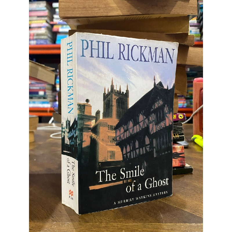 The Smile of a Ghost - Phil Rickman 507530