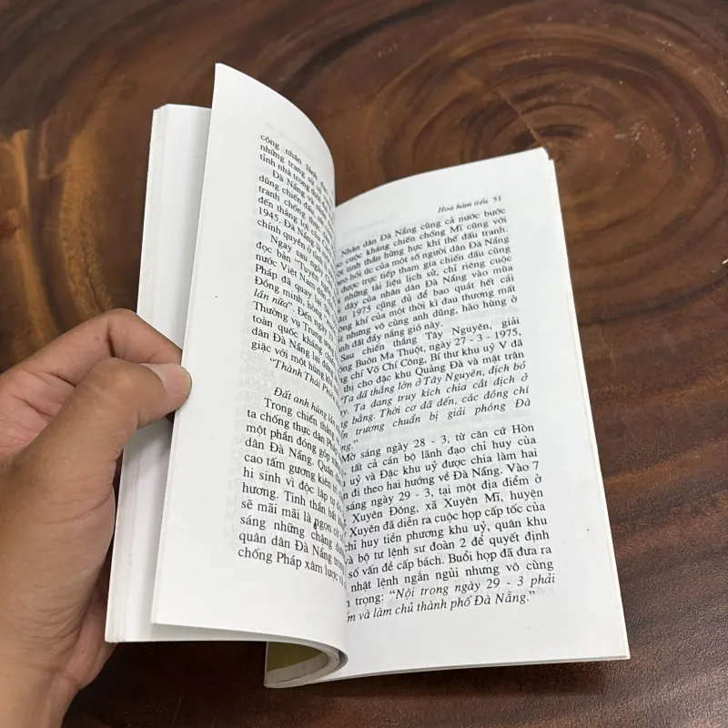 II Đặc San: Hoa Hàm Tiếu - THPT Lê Quý Đôn - Số 2.2024 1001901