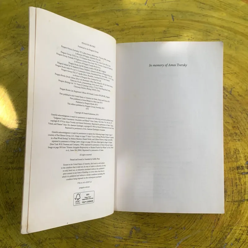 THINKING, FAST AND SLOW - DANIEL KAHNEMAN 1003090