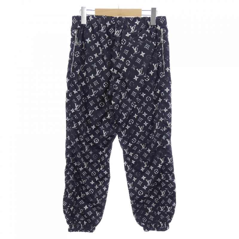 Quần jogger monogram hiệu ứng stencil LOUIS VUITTON FIPA11DFU - Hàng hiệu chính hãng 816519