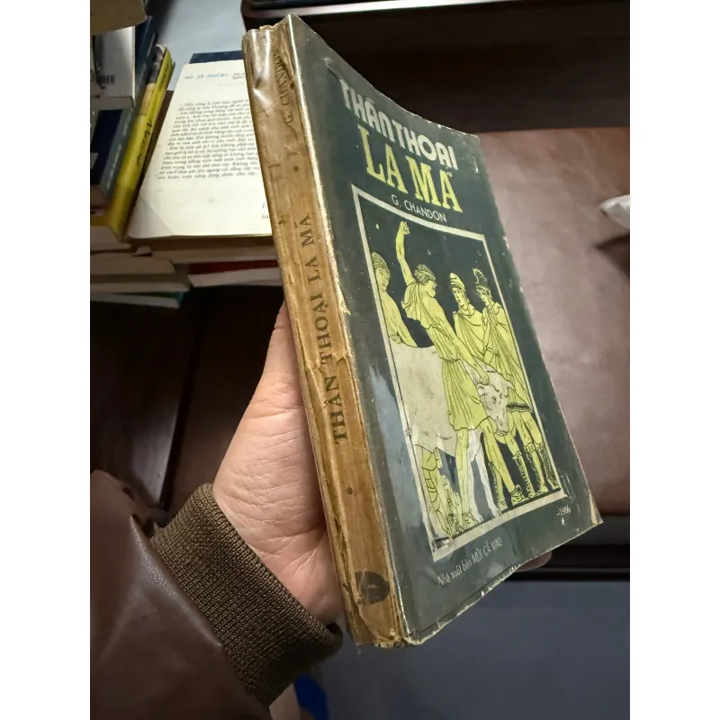 “Thần Thoại La Mã” (G. Chandon, 1986) 975591