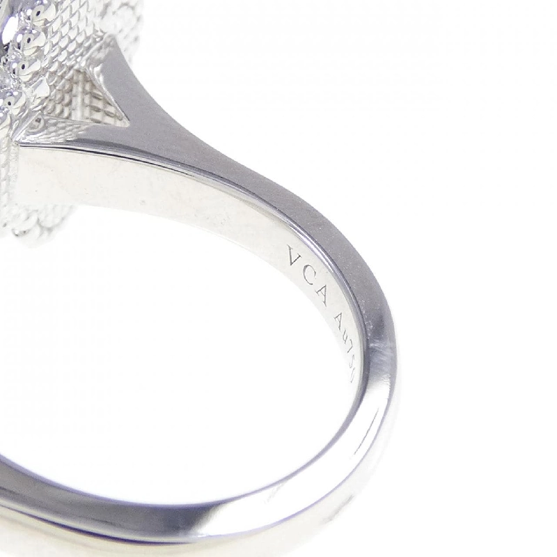 Nhẫn Van Cleef & Arpels Magic Alhambra Entre Les Doigts - Hàng hiệu Authentic 838055