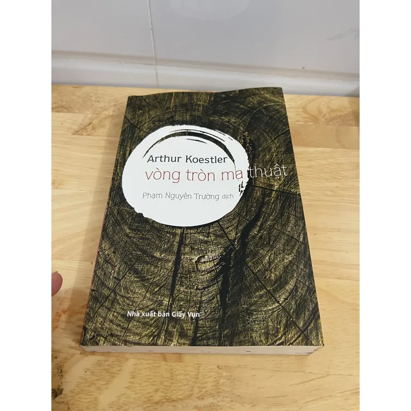 Arthur koesler vòng tròn ma thuật  553560