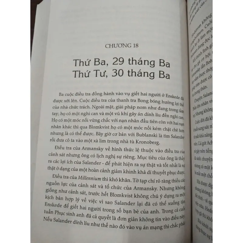 CÔ GÁI ĐÙA VỚI LỬA - STIECG LARSSON (TRẦN ĐĨNH dịch) 994655